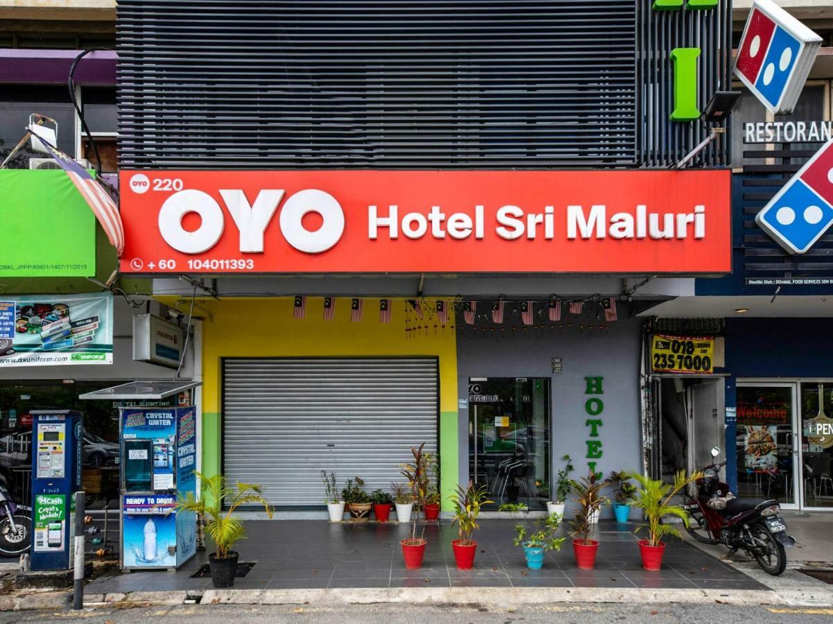Oyo 220 Hotel Sri Maluri كوالالمبور المظهر الخارجي الصورة