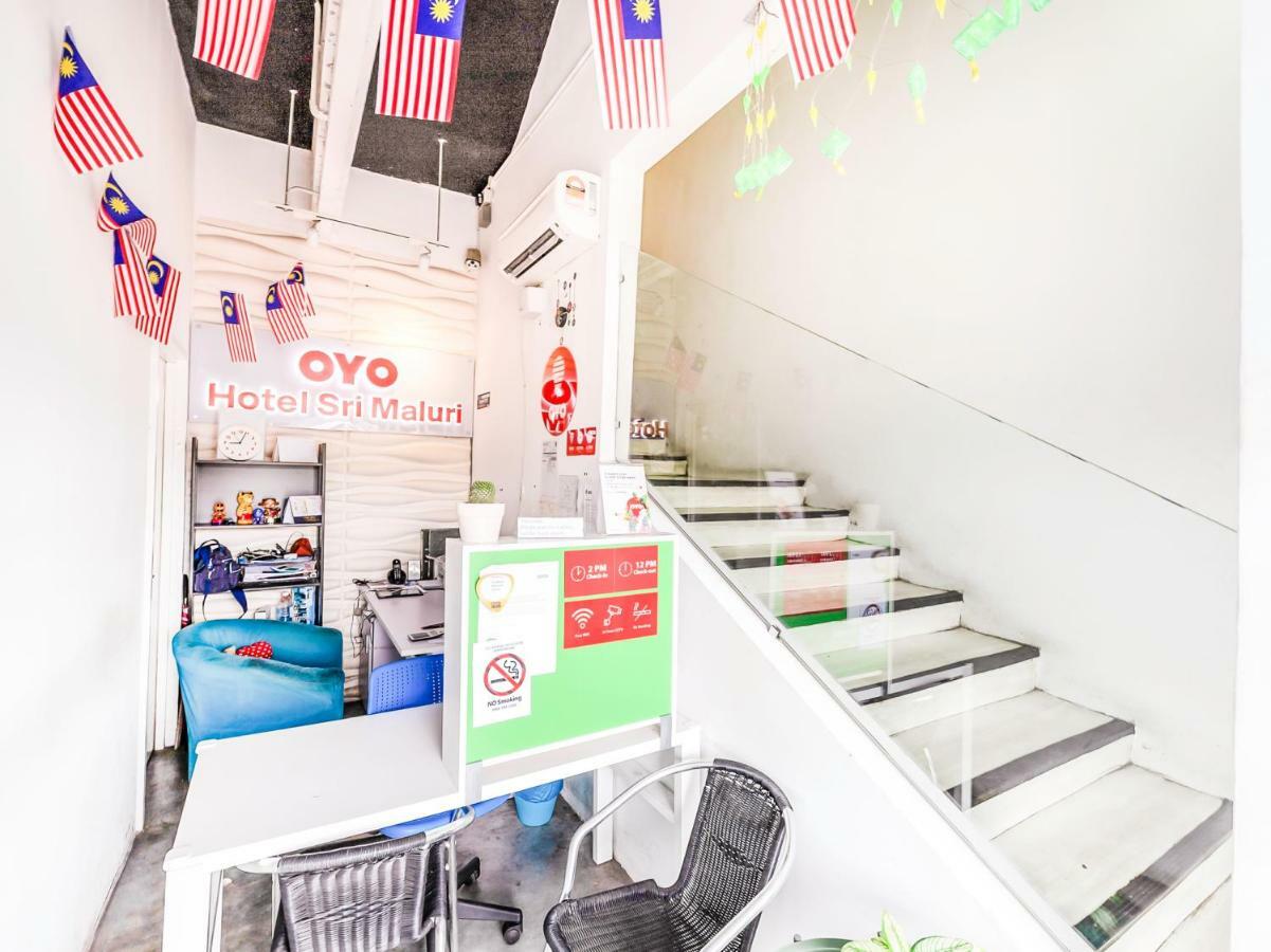 Oyo 220 Hotel Sri Maluri كوالالمبور المظهر الخارجي الصورة