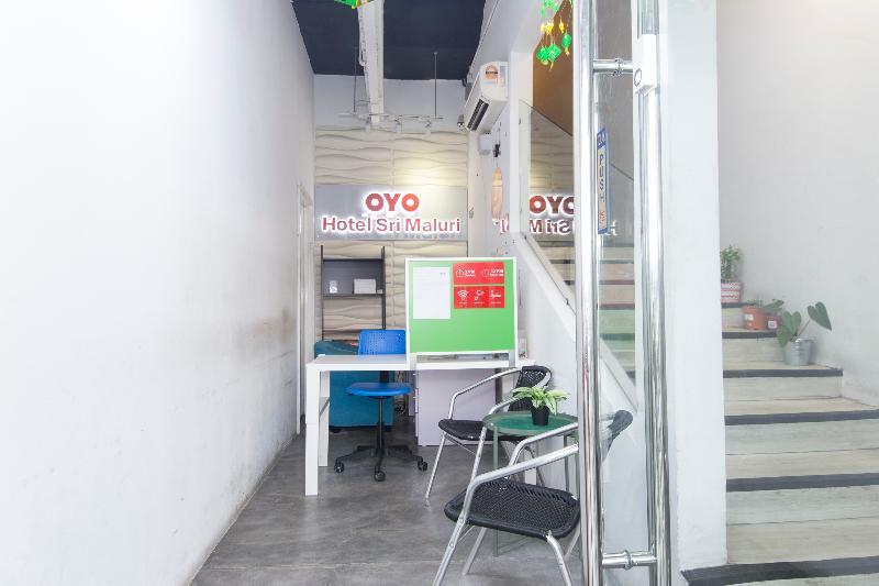 Oyo 220 Hotel Sri Maluri كوالالمبور المظهر الخارجي الصورة